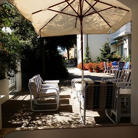 Hotel Nautic B&B Bellaria-Igea Marina Exterior photo