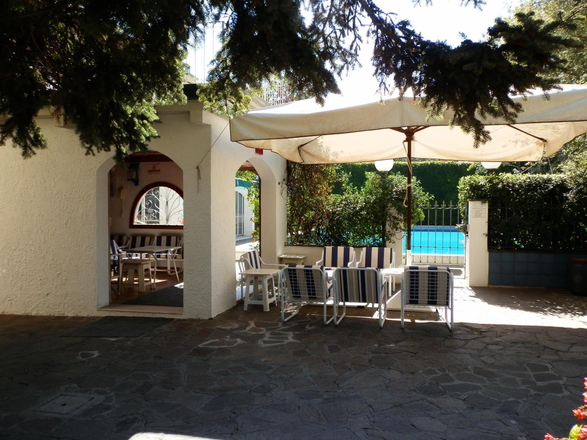 Hotel Nautic B&B Bellaria-Igea Marina Exterior photo